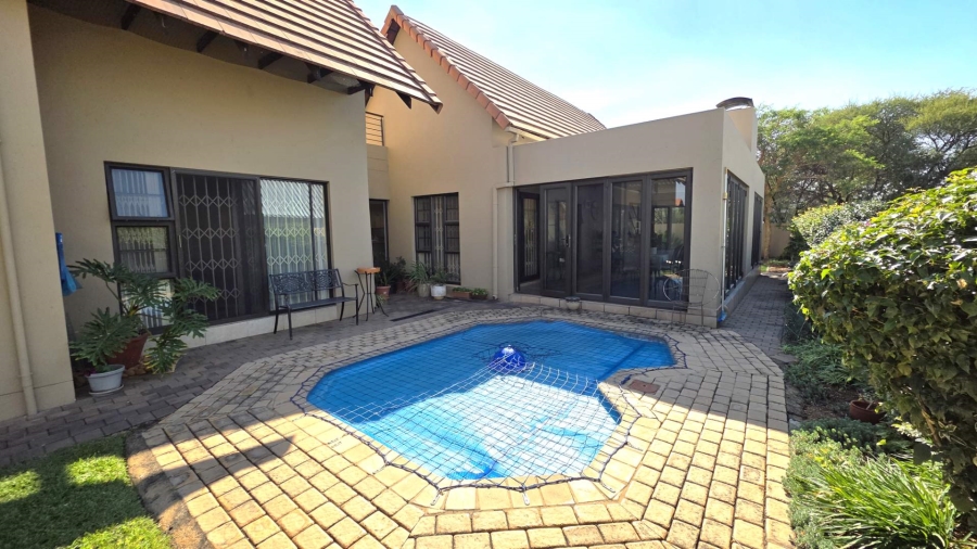 4 Bedroom Property for Sale in Leloko North West